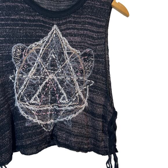 Free People Black Sleeveless Zodiac Embroidered Lace-Up Sides Cropped Top Large - Picture 4 of 7